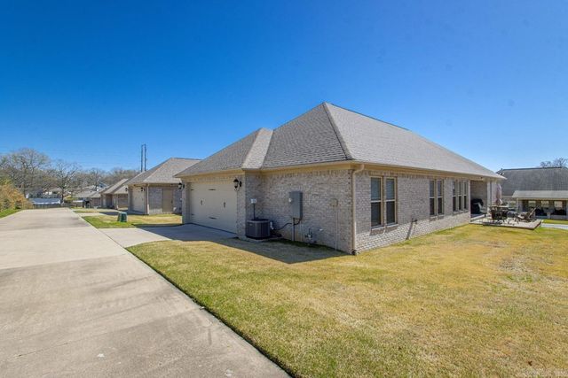 8025 Austin Gardens Court, Sherwood, AR 72120