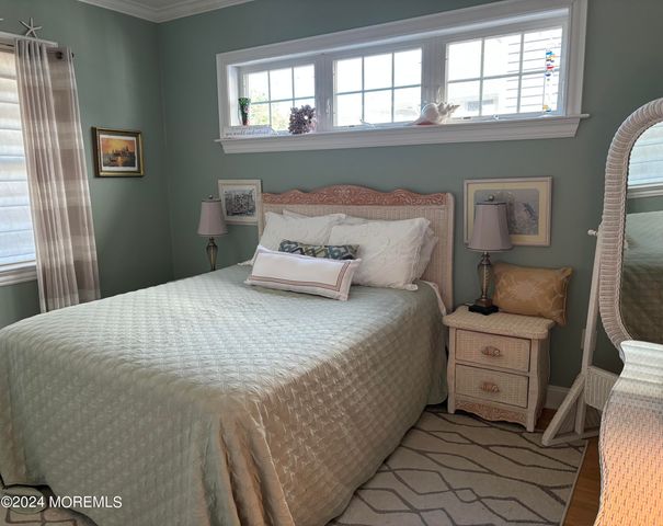 43 Ocean Avenue, Manasquan, NJ 08736