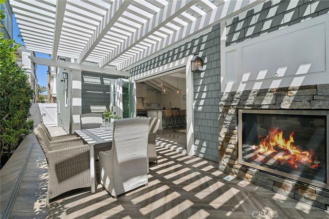 1730 E Ocean Boulevard, Newport Beach, CA 92661