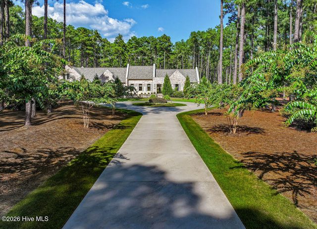 40 Cherry Hill Drive, Pinehurst, NC 28374