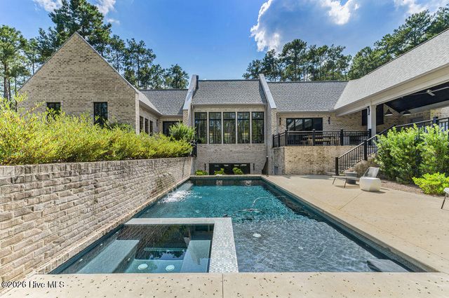 40 Cherry Hill Drive, Pinehurst, NC 28374