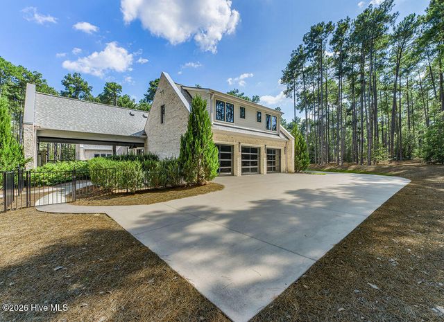 40 Cherry Hill Drive, Pinehurst, NC 28374