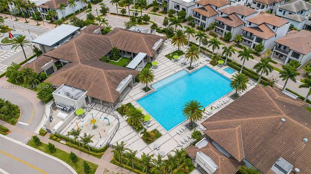 8368 Central Park Blvd, Doral, FL 33166