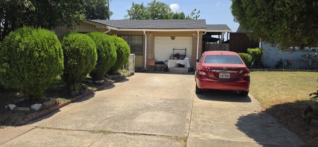 4302 Longleaf Drive, Garland, TX 75042