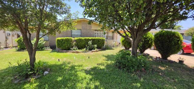 4302 Longleaf Drive, Garland, TX 75042