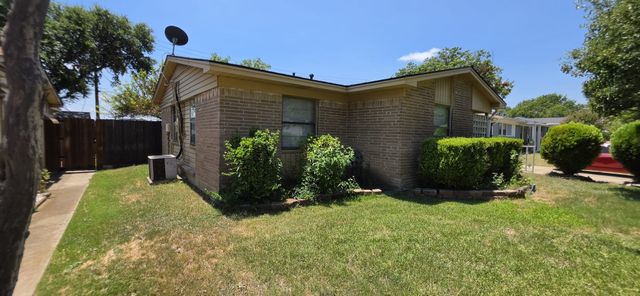 4302 Longleaf Drive, Garland, TX 75042
