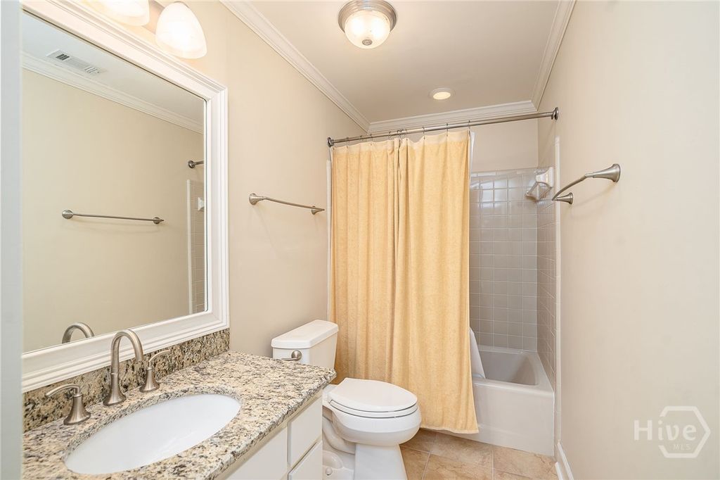 Image 26 of property listing at 1 Marsh Rabbit Lane, Savannah, GA 31411