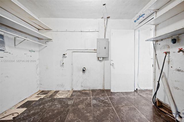 5001 NW 179th Ter, Miami Gardens, FL 33055