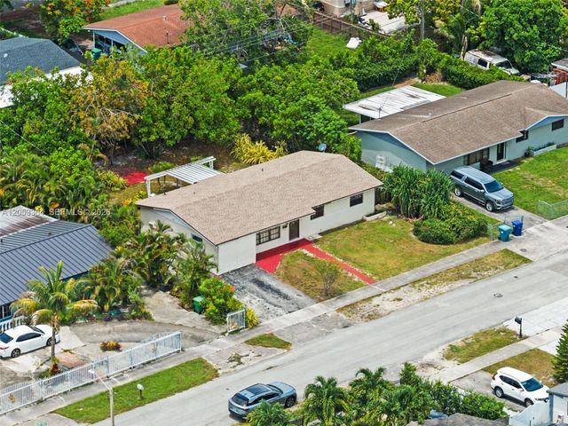 5001 NW 179th Ter, Miami Gardens, FL 33055