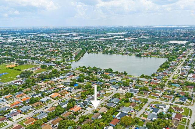 5001 NW 179th Ter, Miami Gardens, FL 33055