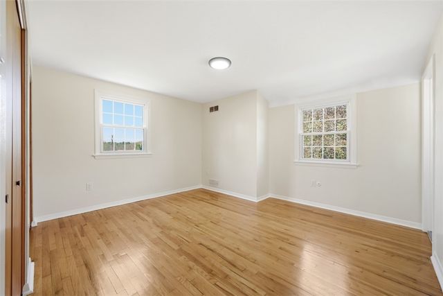123 Point Vue Dr, Ross Twp, PA 15237