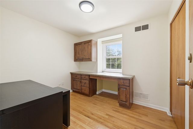 123 Point Vue Dr, Ross Twp, PA 15237