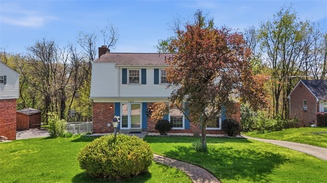 123 Point Vue Dr, Ross Twp, PA 15237