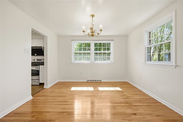 123 Point Vue Dr, Ross Twp, PA 15237