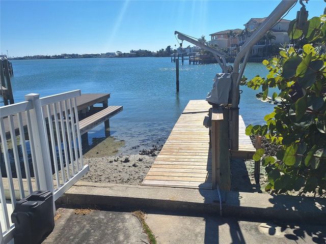 413 161ST AVENUE, Redington Beach, FL 33708