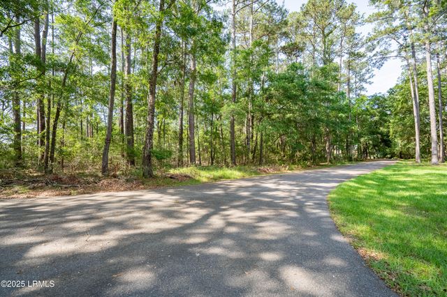 2 Lake Point Drive, Lady's Island, SC 29907