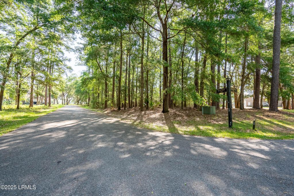 2 Lake Point Drive, Lady's Island, SC 29907