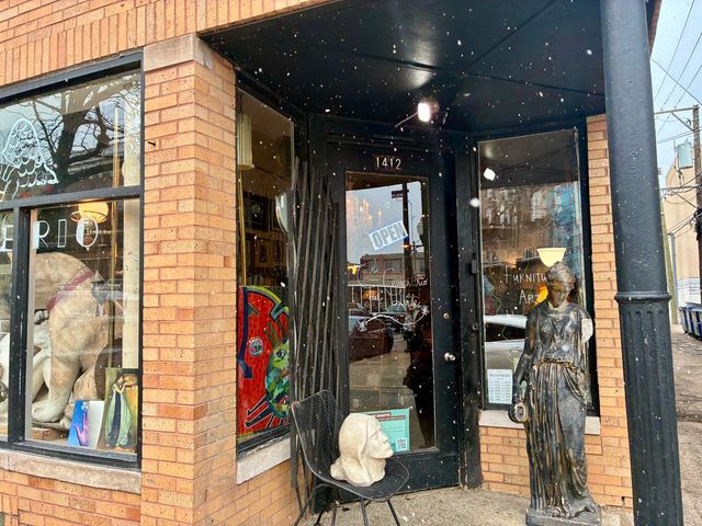 1412 W 18 Street 1, Chicago, IL 60608