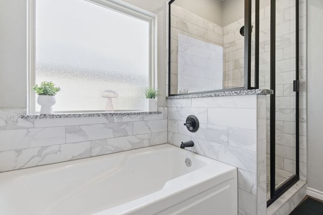 711 Hadley Lane, Valley View, TX 76272