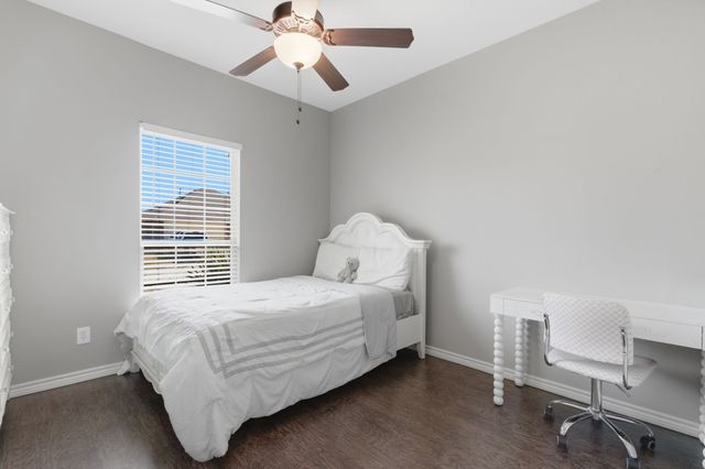 711 Hadley Lane, Valley View, TX 76272