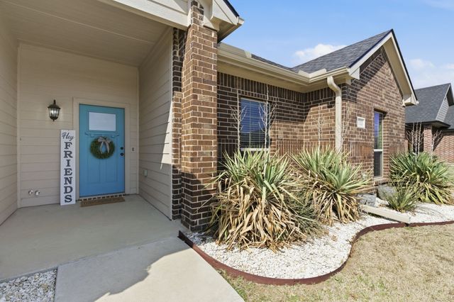711 Hadley Lane, Valley View, TX 76272