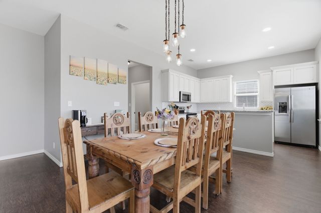 711 Hadley Lane, Valley View, TX 76272