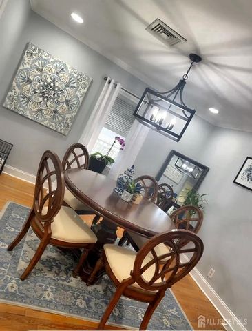 10 E William Street E, Fords, NJ 08863