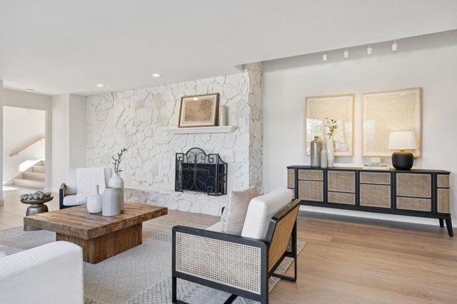 204 Vista De Sierra, Los Gatos, CA 95030