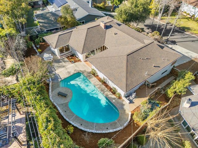 204 Vista De Sierra, Los Gatos, CA 95030