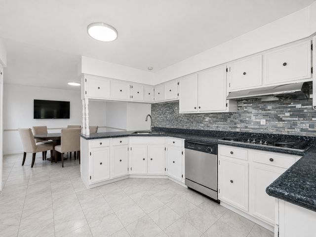 4308 Elm Avenue, Brookfield, IL 60513