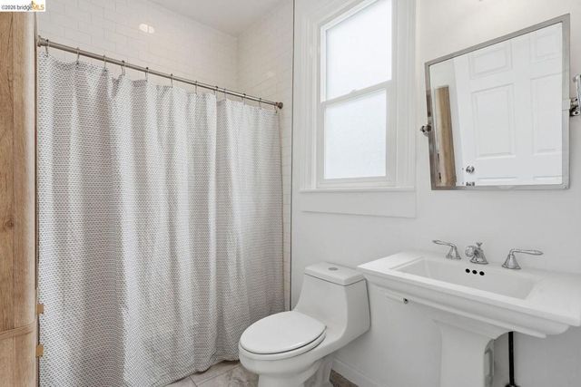 3029 Linden ST, Oakland, CA 94608