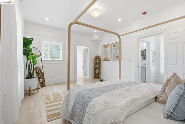 3029 Linden ST, Oakland, CA 94608