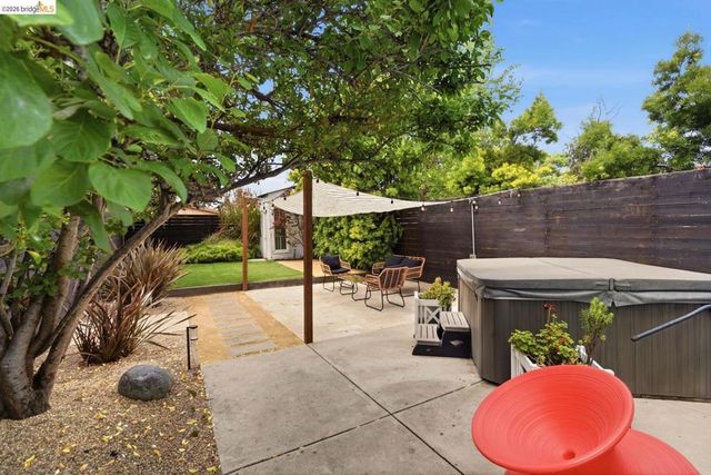 3029 Linden ST, Oakland, CA 94608
