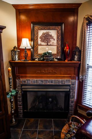 841 E Hubble Drive, Marshfield, MO 65706