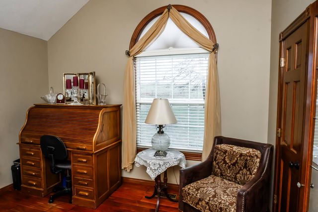 841 E Hubble Drive, Marshfield, MO 65706