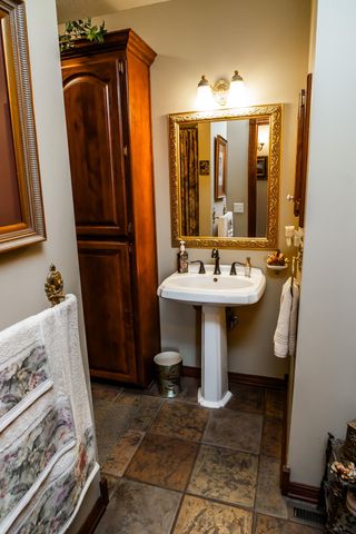 841 E Hubble Drive, Marshfield, MO 65706