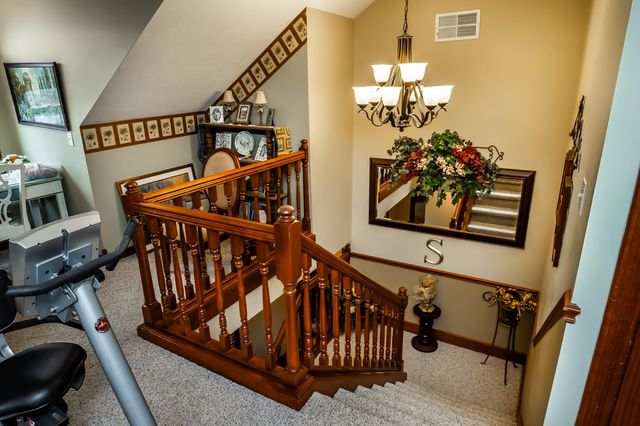 841 E Hubble Drive, Marshfield, MO 65706