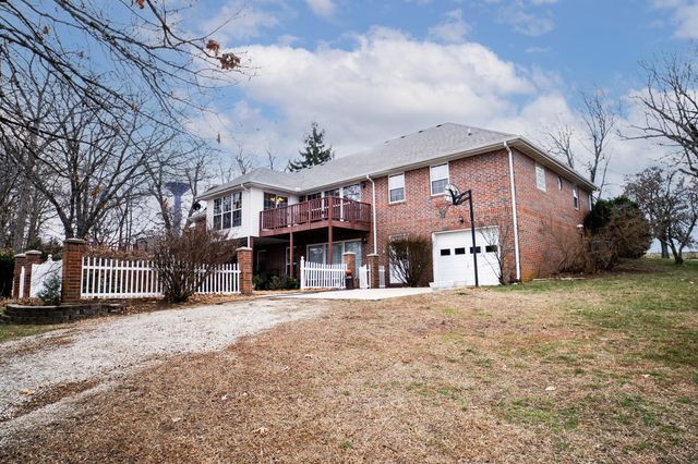 841 E Hubble Drive, Marshfield, MO 65706