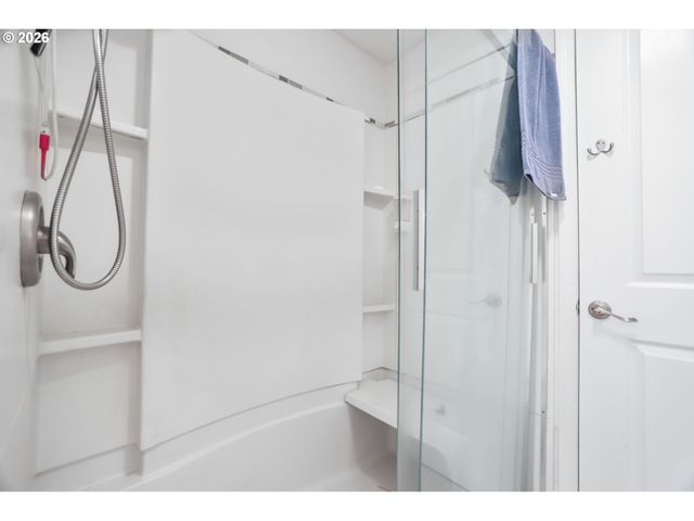 13011 BERTA Dr, Oregon City, OR 97045