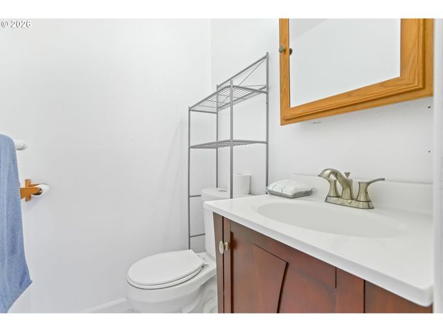 13011 BERTA Dr, Oregon City, OR 97045