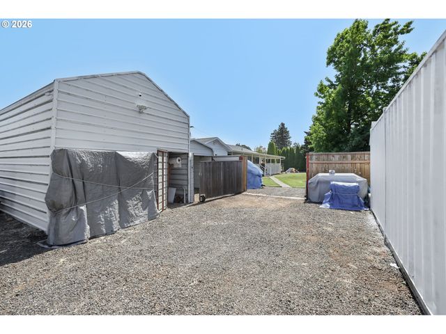 13011 BERTA Dr, Oregon City, OR 97045