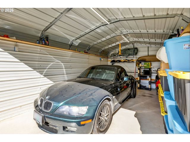 13011 BERTA Dr, Oregon City, OR 97045