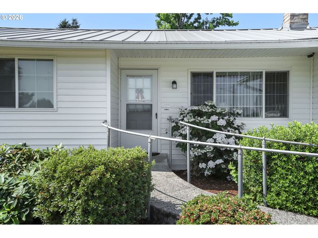 13011 BERTA Dr, Oregon City, OR 97045