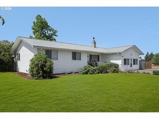 13011 BERTA Dr, Oregon City, OR 97045