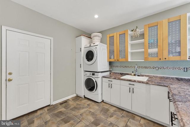 7453 OPAL RD, Warrenton, VA 20186