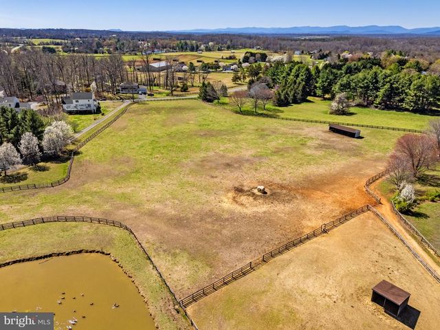 7453 OPAL RD, Warrenton, VA 20186