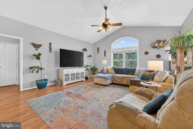 7453 OPAL RD, Warrenton, VA 20186