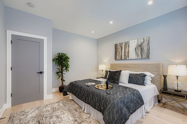 6540 S Ingleside Avenue, Chicago, IL 60637