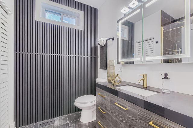 6540 S Ingleside Avenue, Chicago, IL 60637