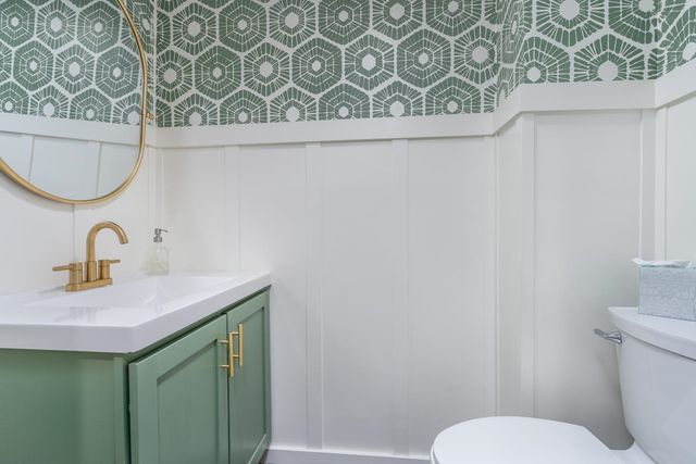 954 Parker Mountain Road, Strafford, NH 03884